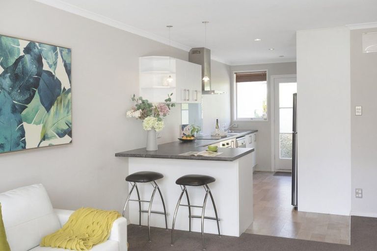 Photo of property in 3/98 Holly Road, St Albans, Christchurch, 8014