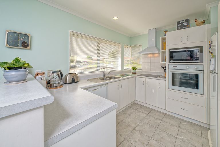 Photo of property in 21 Castlemaine Close, Dannemora, Auckland, 2016