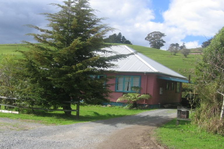Photo of property in 1 George Street, Hikurangi, 0114