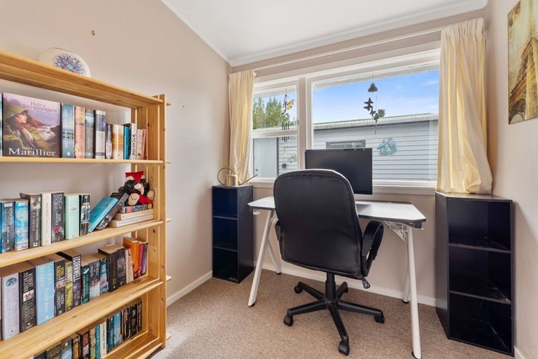 Photo of property in 19 Churchill Crescent, Shannon, 4821