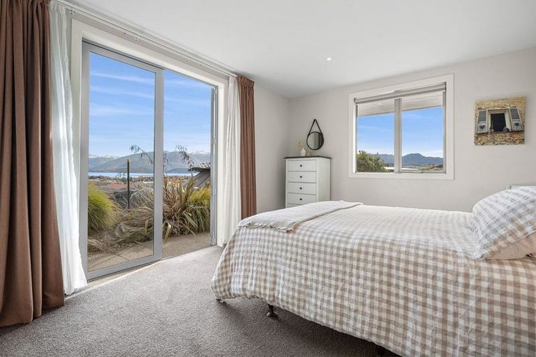 Photo of property in 12 Bovett Place, Wanaka, 9305