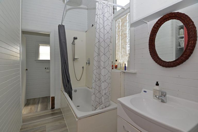 Photo of property in 5 Watson Street, Te Aro, Wellington, 6011