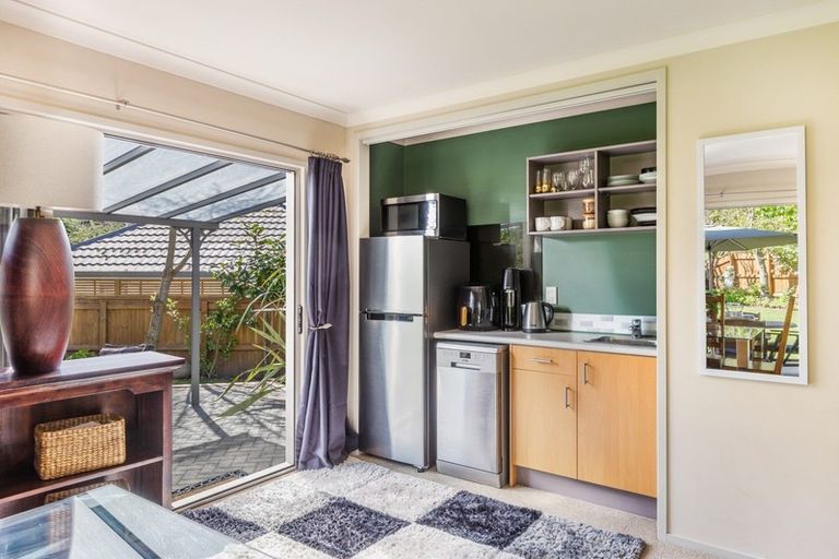 Photo of property in 41 Kinder Street, Acacia Bay, Taupo, 3330
