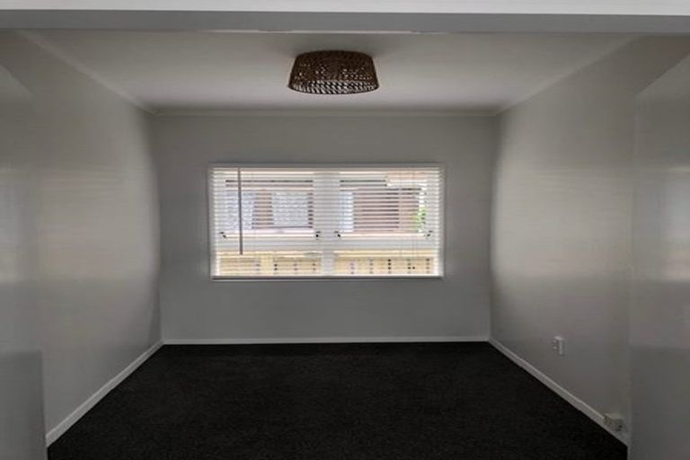 Photo of property in 7c Mclellan Street, Tawa, Wellington, 5028