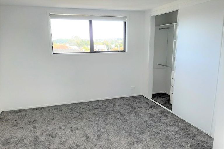 Photo of property in 9/59 Neil Avenue, Te Atatu Peninsula, Auckland, 0610