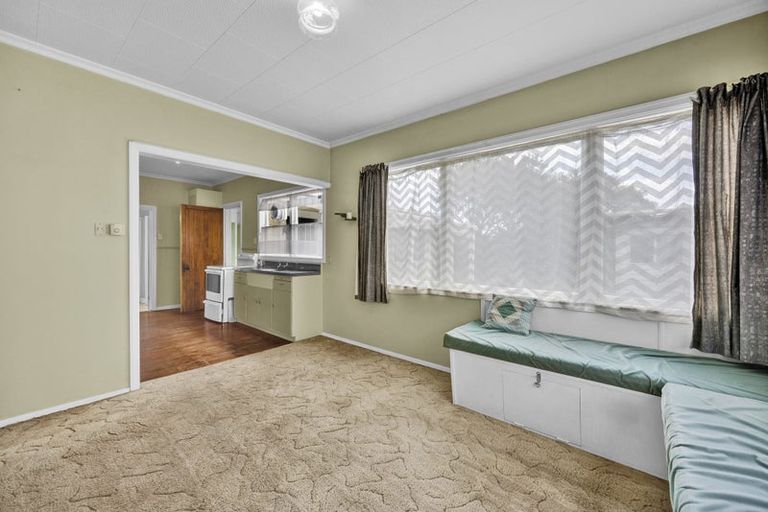 Photo of property in 77 Victoria Street, Hawera, 4610