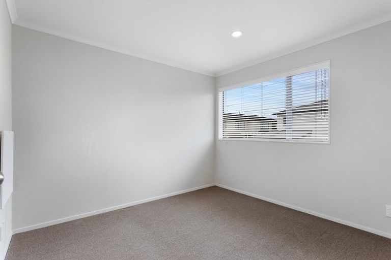Photo of property in 28 Riviera Drive, Flat Bush, Auckland, 2019