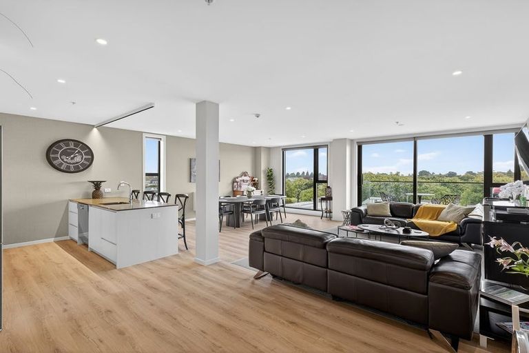 Photo of property in 605/64 Kilmore Street, Christchurch Central, Christchurch, 8013