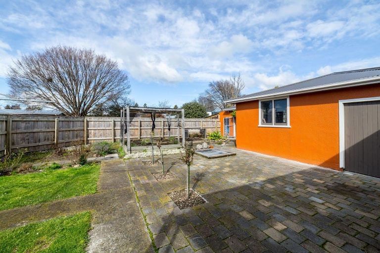 Photo of property in 14 Armstrong Avenue, Carterton, 5713