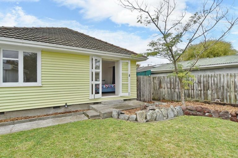 Photo of property in 37 Mackworth Street, Woolston, Christchurch, 8062