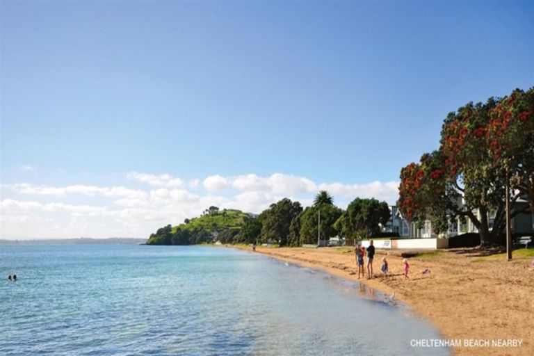 Photo of property in 1/38 Cheltenham Road, Devonport, Auckland, 0624