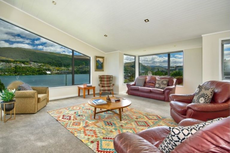 Photo of property in 574 Peninsula Road, Kelvin Heights, Queenstown, 9300