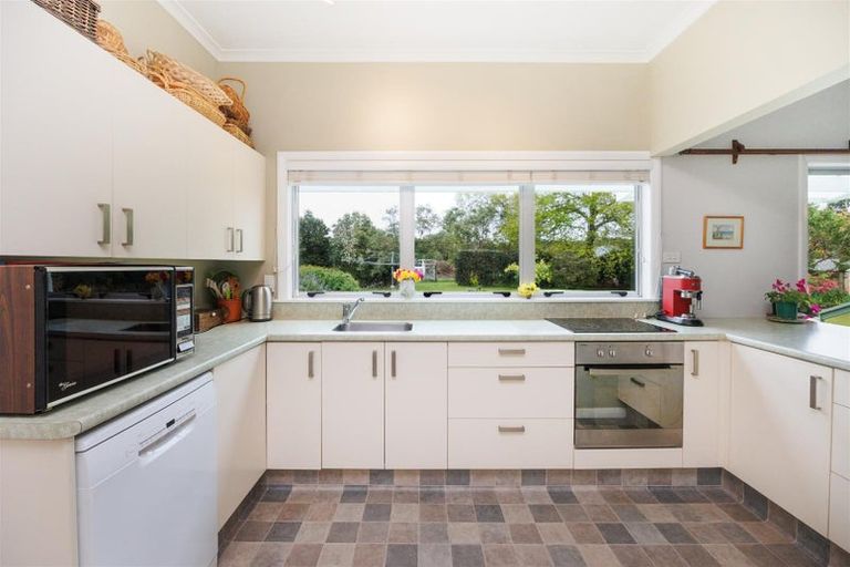 Photo of property in 68 Skerman Street, Marton, 4710