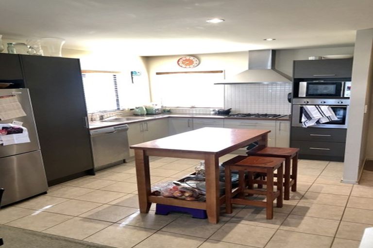 Photo of property in 4/48 Schnapper Rock Road, Schnapper Rock, Auckland, 0632