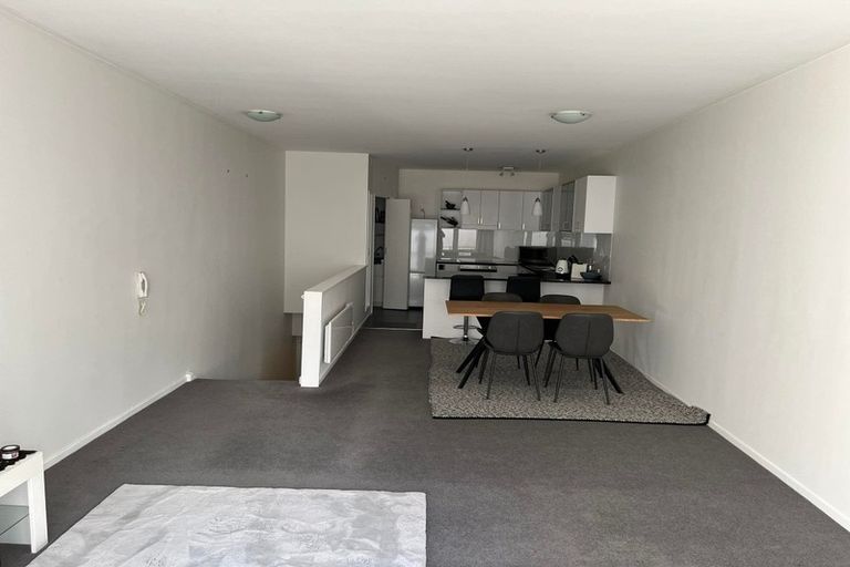 Photo of property in Luxford Villas, 115/72 Herald Street, Berhampore, Wellington, 6023