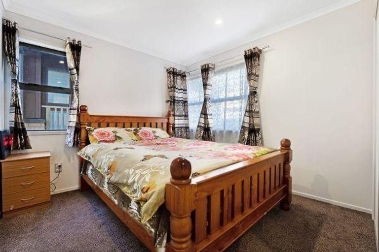 Photo of property in 18 Hirimate Place, Flat Bush, Auckland, 2019