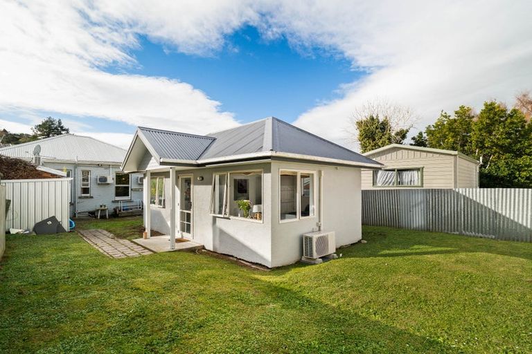 Photo of property in 35 Carlyle Street, North East Valley, Dunedin, 9010
