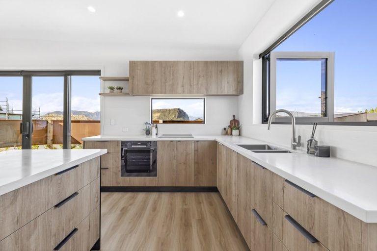 Photo of property in 8 Buttercup Street, Wanaka, 9382