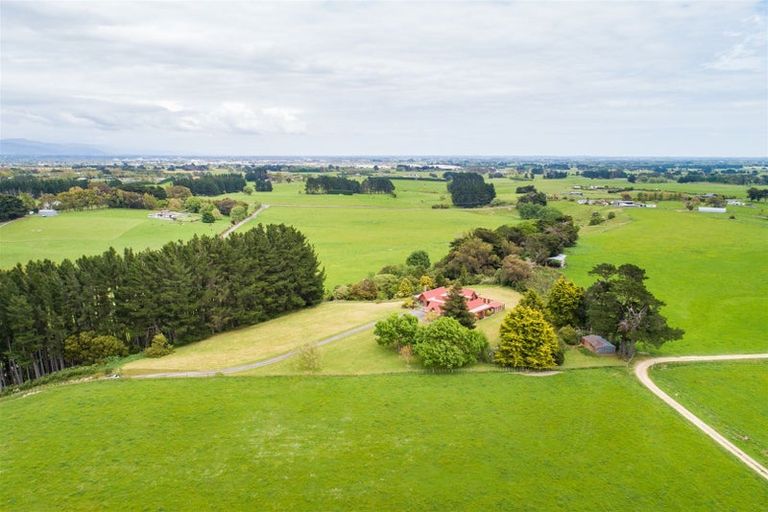 Photo of property in 588 Stoney Creek Road, Kelvin Grove, Palmerston North, 4470