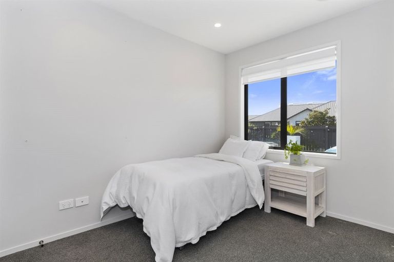 Photo of property in 2 Pimelea Street, Papamoa Beach, Papamoa, 3118