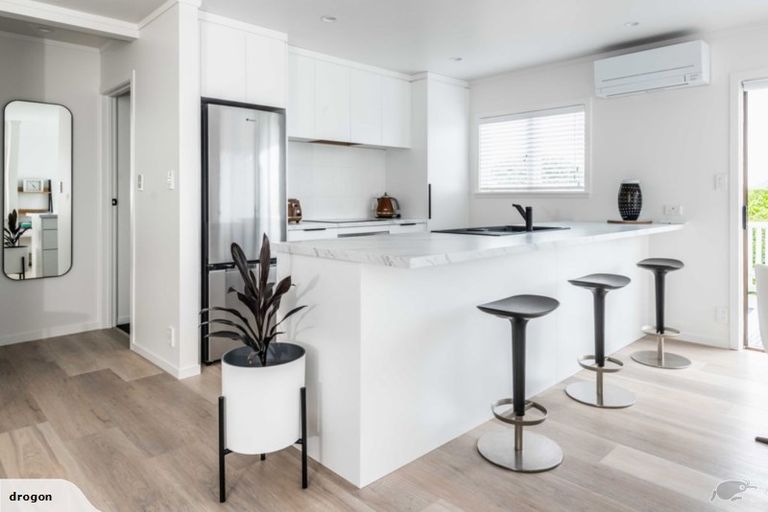 Photo of property in 20 Oceanview Road, Mount Maunganui, 3116