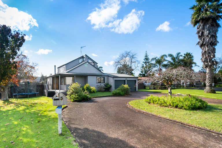 Photo of property in 3 Vintners Close, Huapai, Kumeu, 0810