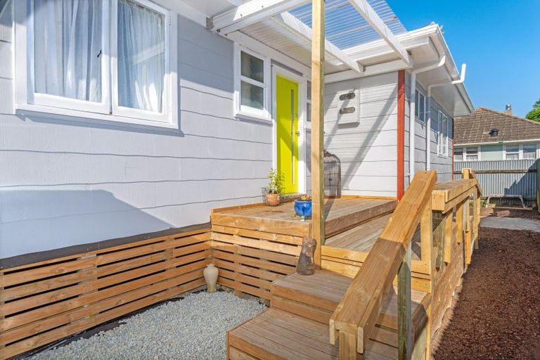 Photo of property in 25 Queens Road, Elgin, Gisborne, 4010