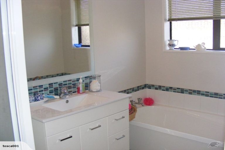 Photo of property in 2/358 Greers Road, Bishopdale, Christchurch, 8053