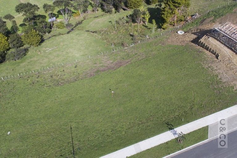 Photo of property in 114 Solan Drive, Waimauku, 0812