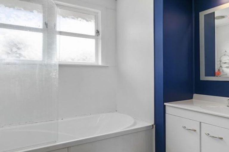 Photo of property in 9 Cedar Street, Maungaraki, Lower Hutt, 5010