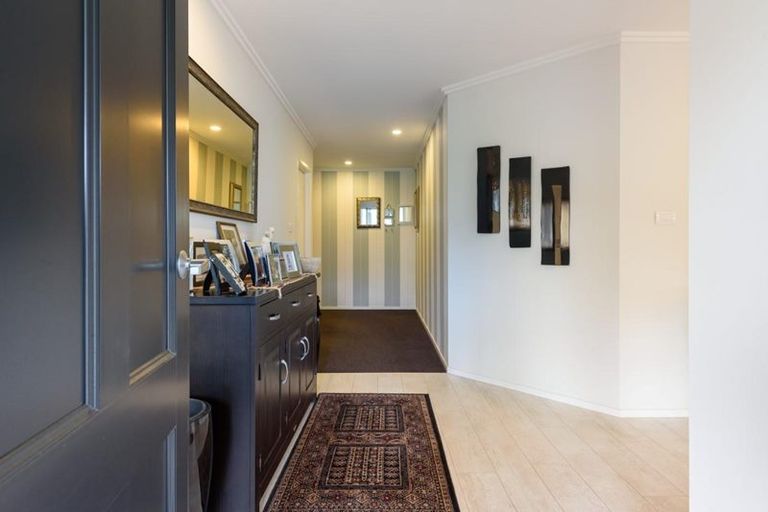 Photo of property in 6 Caldera Close, Pyes Pa, Tauranga, 3112