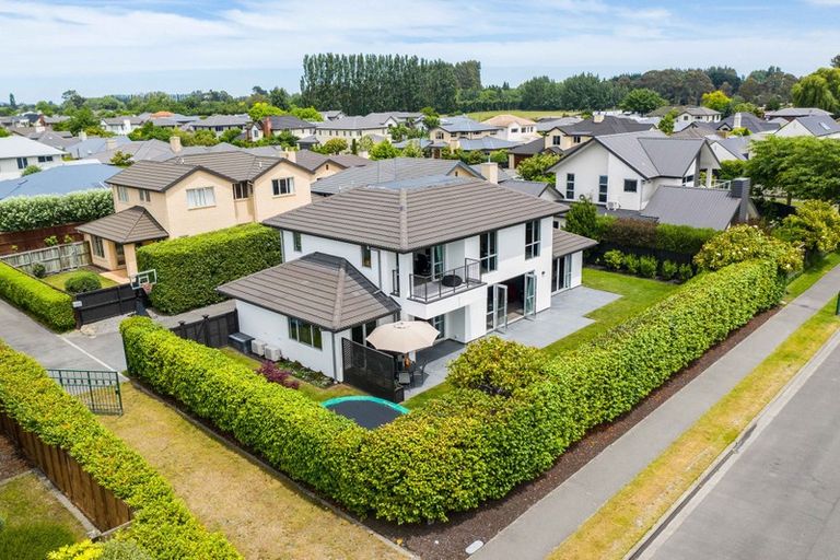 Photo of property in 27 Applefield Court, Northwood, Christchurch, 8051
