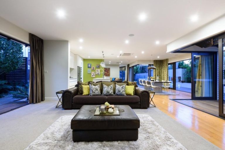 Photo of property in 110 Muricata Avenue, Mount Maunganui, 3116