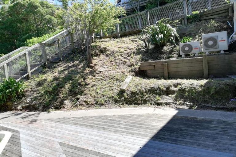 Photo of property in 26 Lerwick Terrace, Melrose, Wellington, 6023