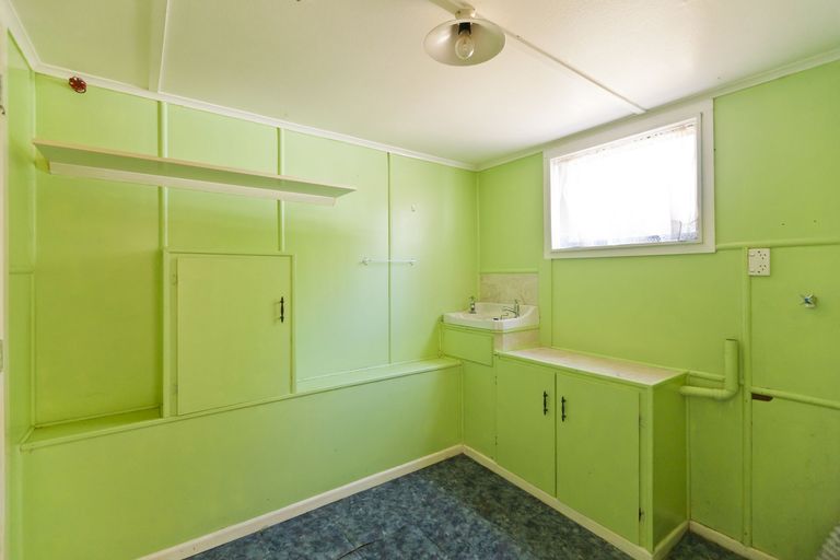 Photo of property in 27 Carr Street, Te Kamo, Whangarei, 0112