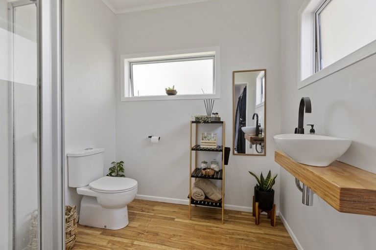 Photo of property in 303 Frankley Road, Ferndale, New Plymouth, 4310