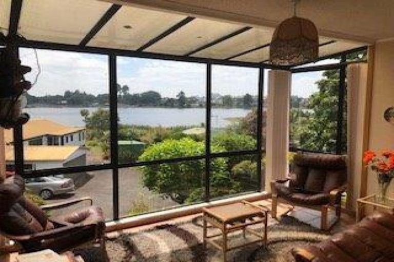 Photo of property in 130 Lake Crescent, Hamilton Lake, Hamilton, 3204