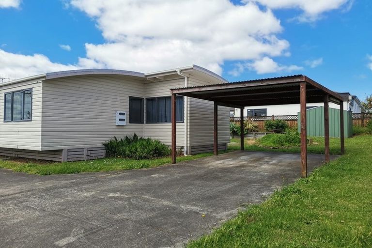 Photo of property in 20 Marsden Point Road, Ruakaka, 0116