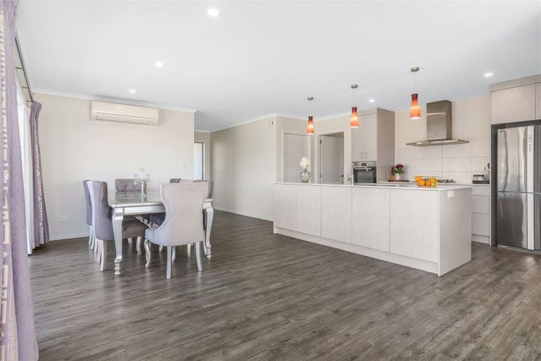 Photo of property in 16 Ken Douglas Drive, Aotea, Porirua, 5024