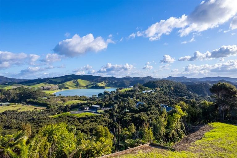 Photo of property in 276a Kempthorne Road, Russell, 0272