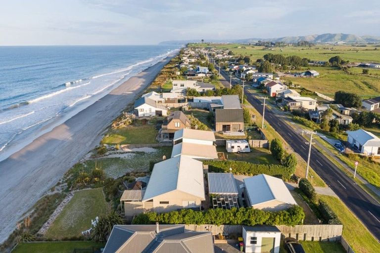Photo of property in 151 Pukehina Parade, Pukehina, Te Puke, 3189