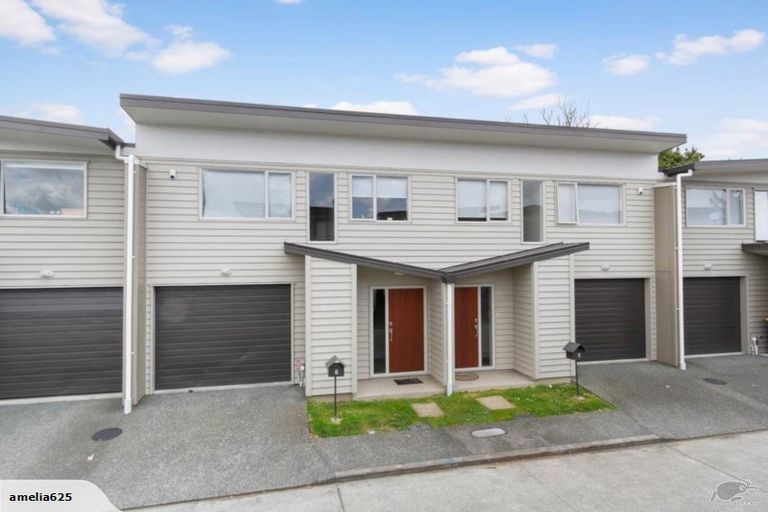 Photo of property in 7/45a Swanson Road, Henderson, Auckland, 0610