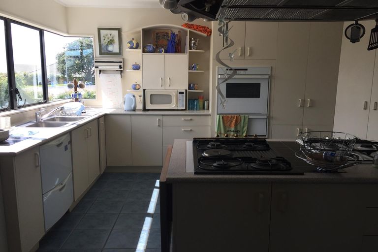 Photo of property in 1236 Whangaparaoa Road, Gulf Harbour, Whangaparaoa, 0930