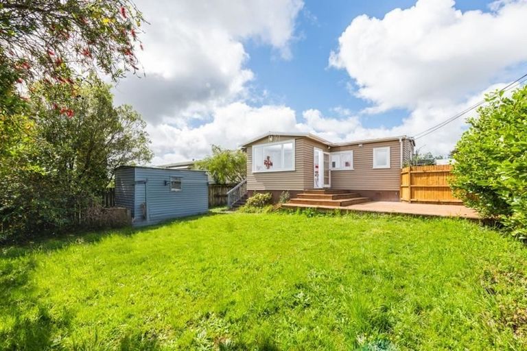 Photo of property in 70 Forrest Hill Road, Forrest Hill, Auckland, 0620