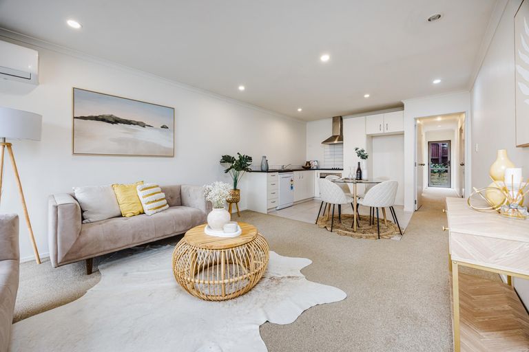 Photo of property in 8/46 Park Estate Road, Rosehill, Papakura, 2113