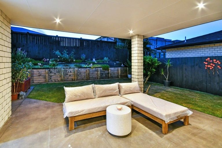 Photo of property in 10 Mcneish Place, Pokeno, 2402