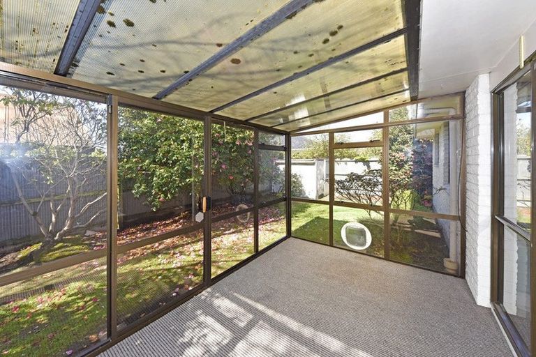 Photo of property in 1/148 Main North Road, Papanui, Christchurch, 8052