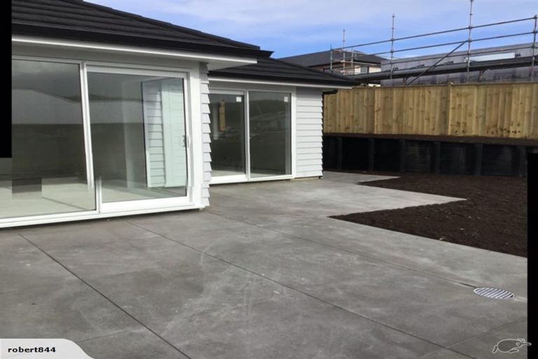 Photo of property in 17 Peter Bourne Drive, Pokeno, 2402