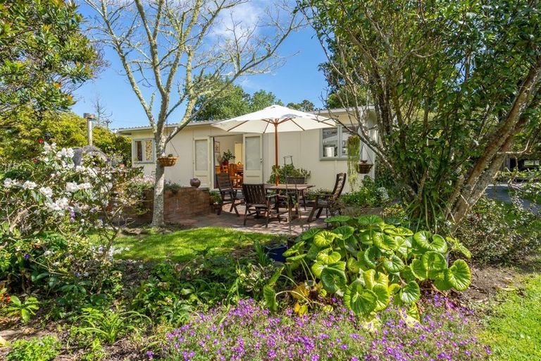 Photo of property in 1021 Old North Road, Waimauku, 0882