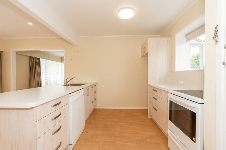 Photo of property in 30 Macmurdo Avenue, Glenview, Hamilton, 3206